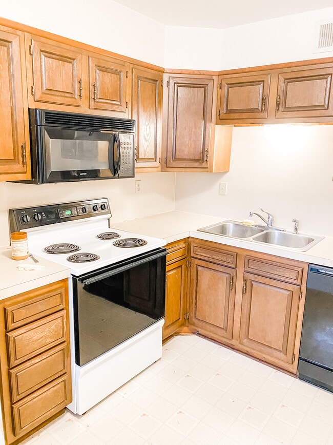 Peppertree Apartments