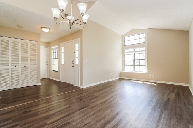 Photo - 12832 Dunhill Dr