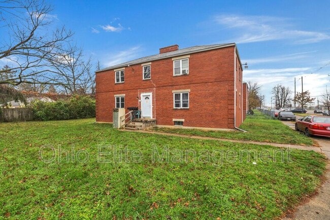 Photo - 209 N James Rd