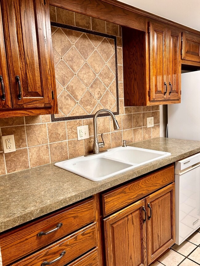 Photo - 11902 Shady Trail Ln