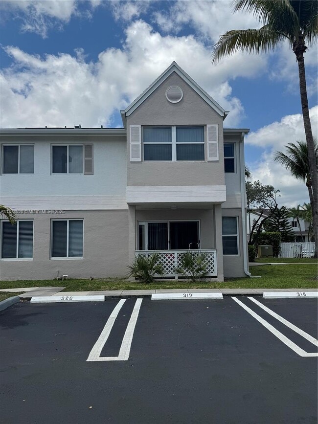 Building Photo - 17440 NW 67th Ct Unit K-15 Rental