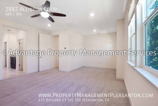 2882 Alliston Loop