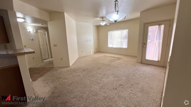 Building Photo - 2 Bedrooms, 2 Baths Rental