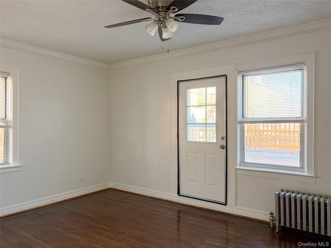 Photo - 2863 Coddington Ave