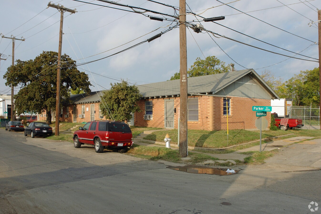 Photo - 1515-1527 Parker St