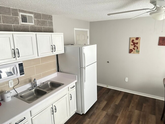 Building Photo - 301 Alegriano Ct Unit alegriano 1