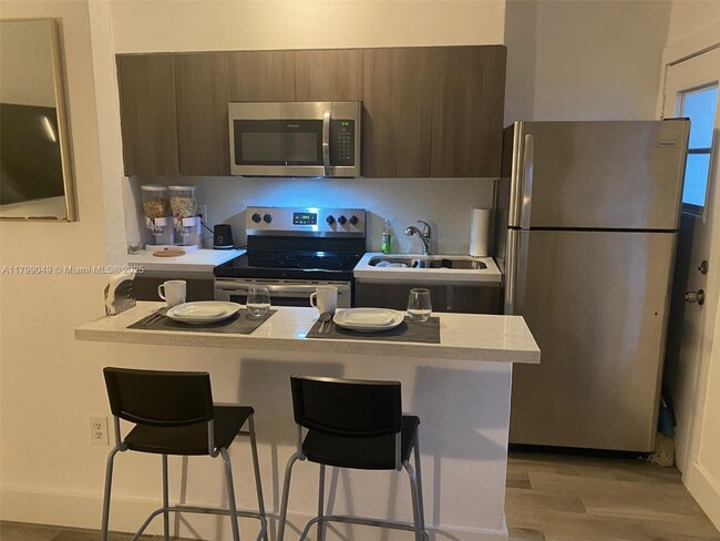 Photo - 734 NW 80th St Apartamento Unidad 07