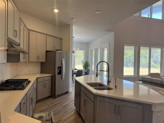 169 Sunny's Halo Ct