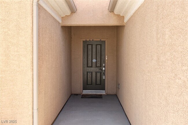 Photo - 7628 Fieldfare Dr