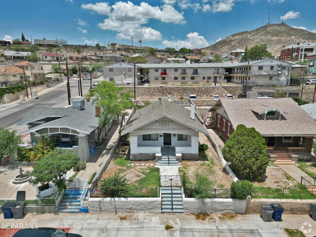 Building Photo - 1703 E Rio Grande Ave Rental