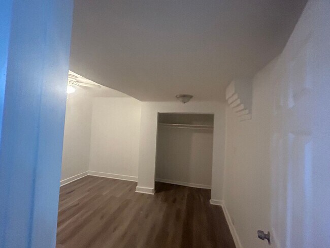 Photo - 7104 N Broad St Unidad 2