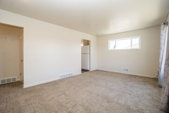 Photo - 7028 Lipan St