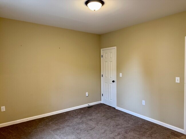 Photo - 357 Walnut St