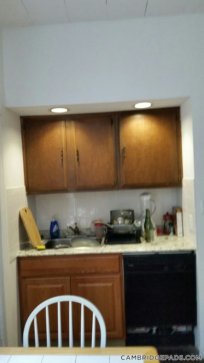 Photo - 254 Windsor St Unit 2L
