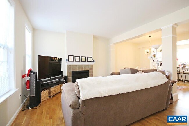 Photo - 1039 Carrington Pl