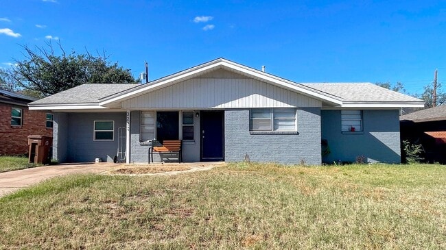 Building Photo - Move-In Ready Dream Home: 4BR/2BA with Stunning Updates!