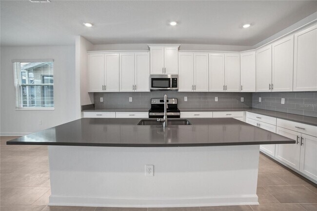 Photo - 1141 Kingsbarn St