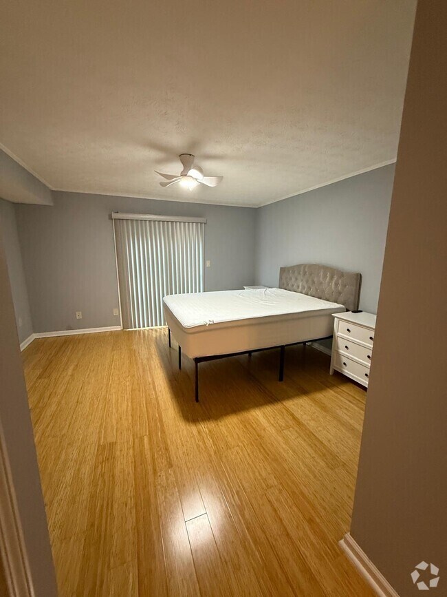 Building Photo - 202 Dunbar Dr Unit 202 Rental