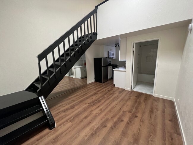 Photo - 12621 Matteson Ave Unidad 3