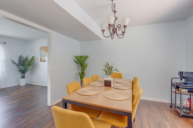 Photo - 302 Lampros Ct