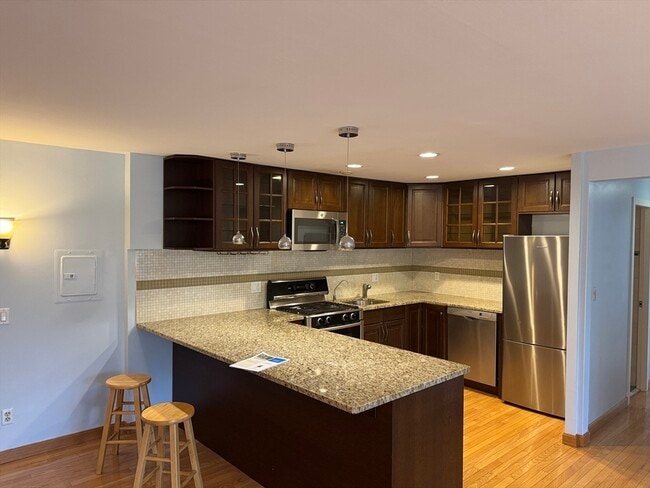 Building Photo - 6 Juniper St Unit 16 Rental