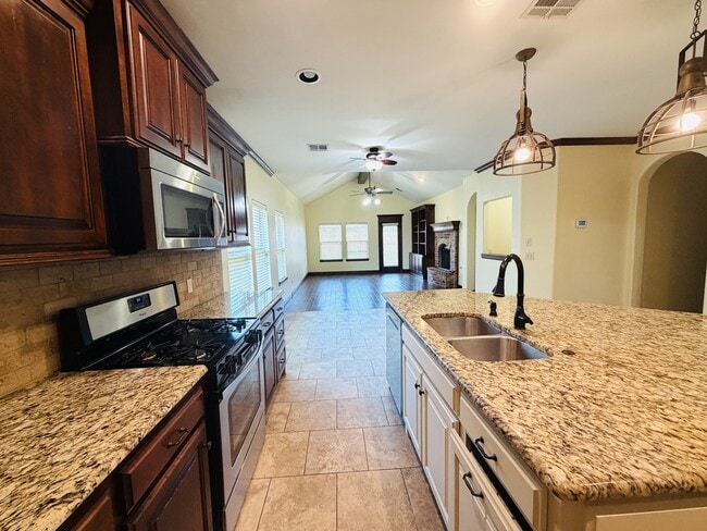 Photo - 18224 Bridlington Dr