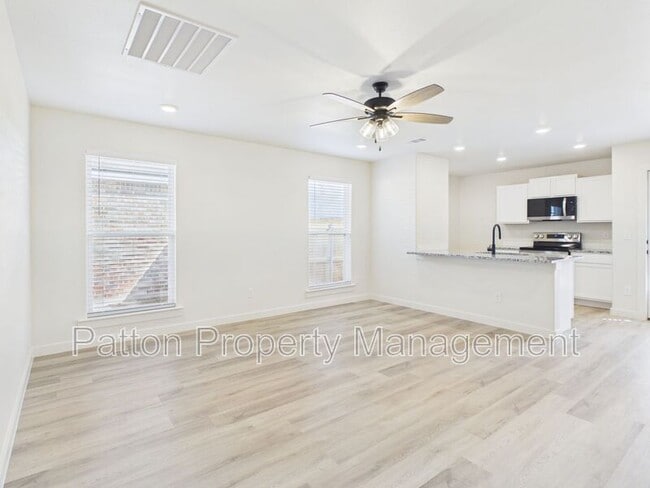 Photo - 8903 Hockley St