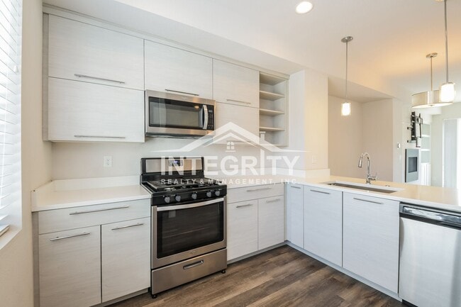 Photo - 5557 W 10th Ave