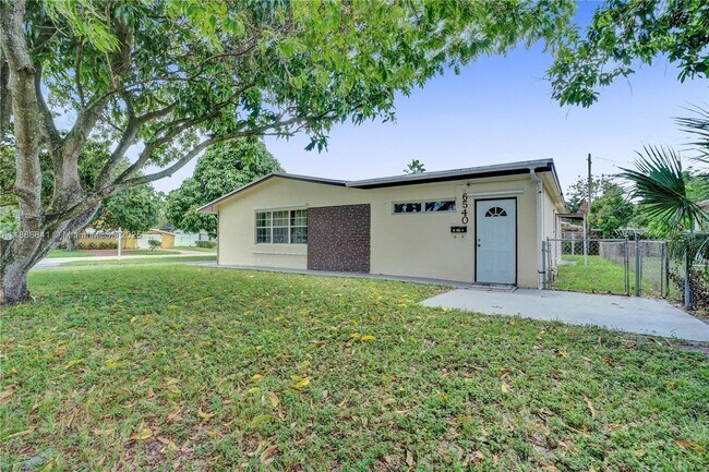 Photo - 6540 McKinley St