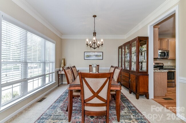 Photo - 10645 Castlehill Dr