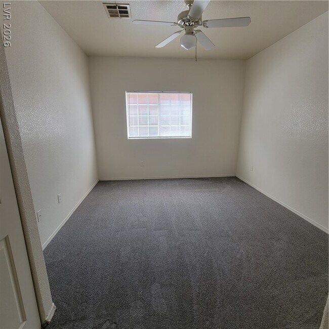 Photo - 4730 E Craig Rd Unit 1110