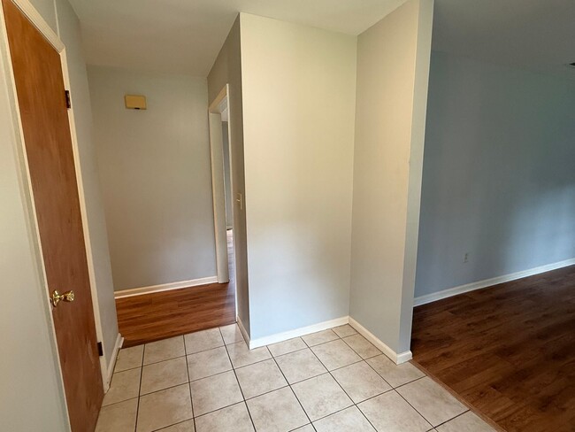 Photo - 209 Longstreet St