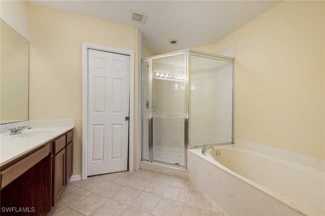 Photo - 9745 Roundstone Cir Townhome