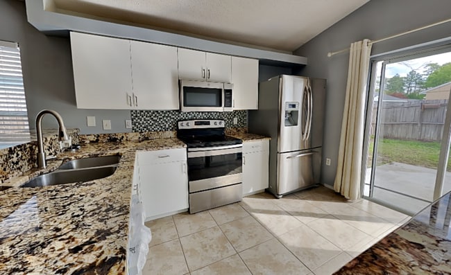 Photo - 1118 Vista Palma Way