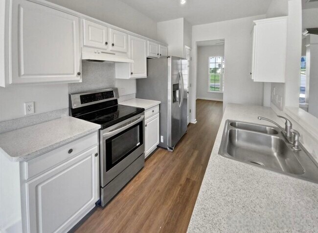 Photo - 7515 Eurostar Dr