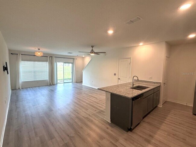 Photo - 710 Stoney Pointe Cir