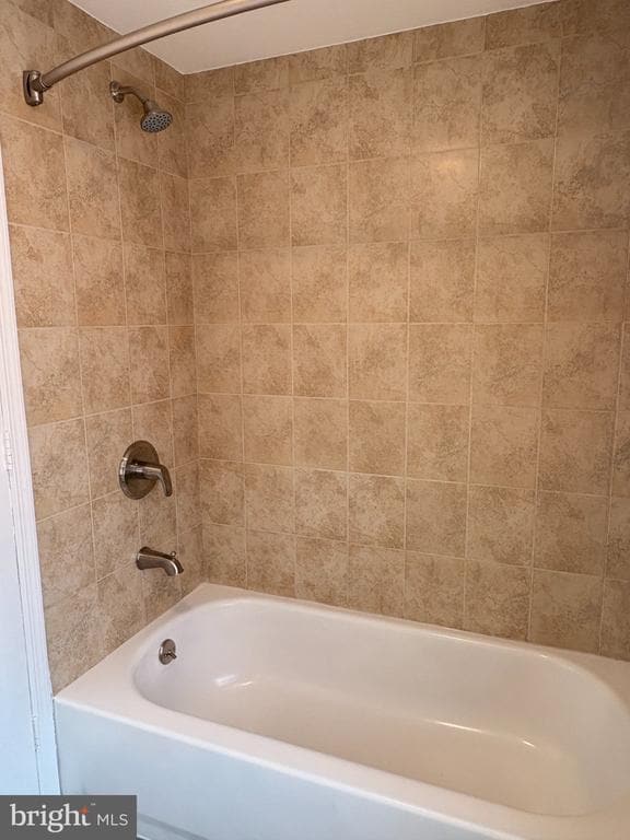 Photo - 723 N King St