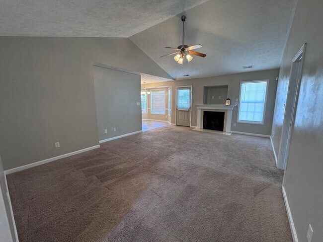 Photo - 2212 Chasewater Rd