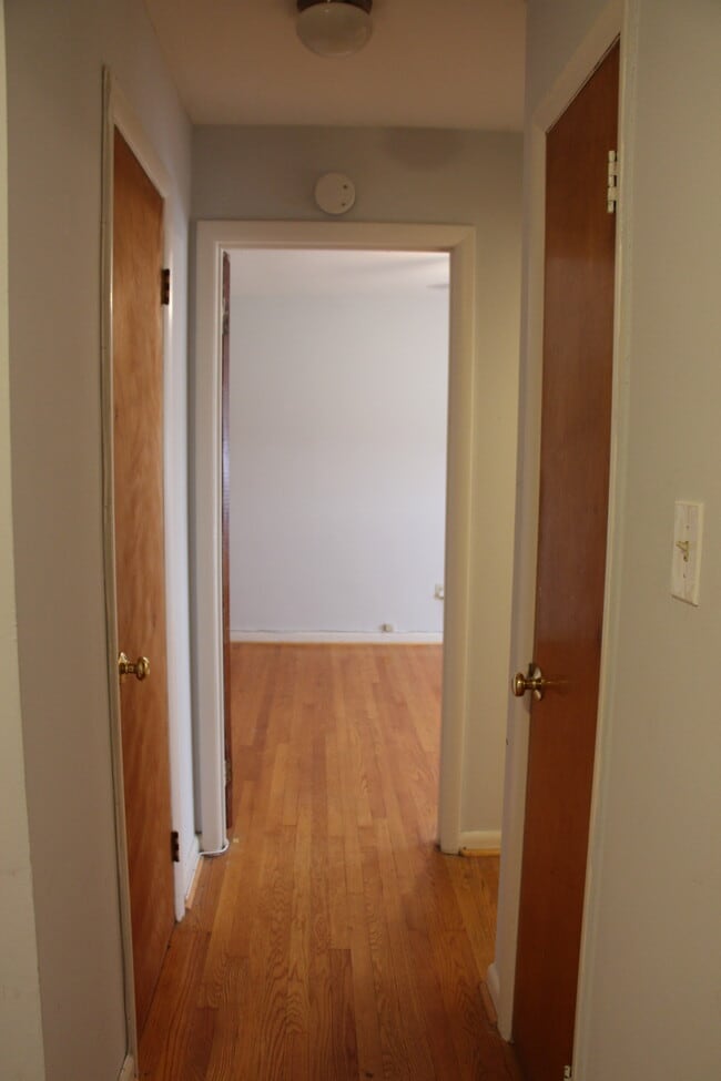 Photo - Ballston Garden Apartments