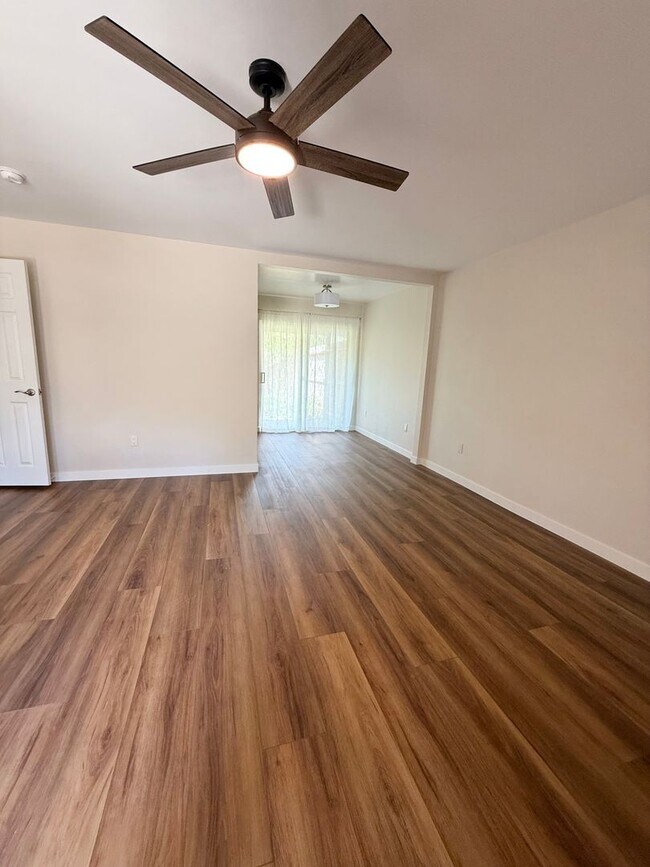 Photo - 2 Bed 1.5 Bath Fully Remodeled Condo AVAIL...