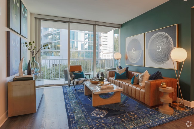 2BR, 2BA - 1,110 SF