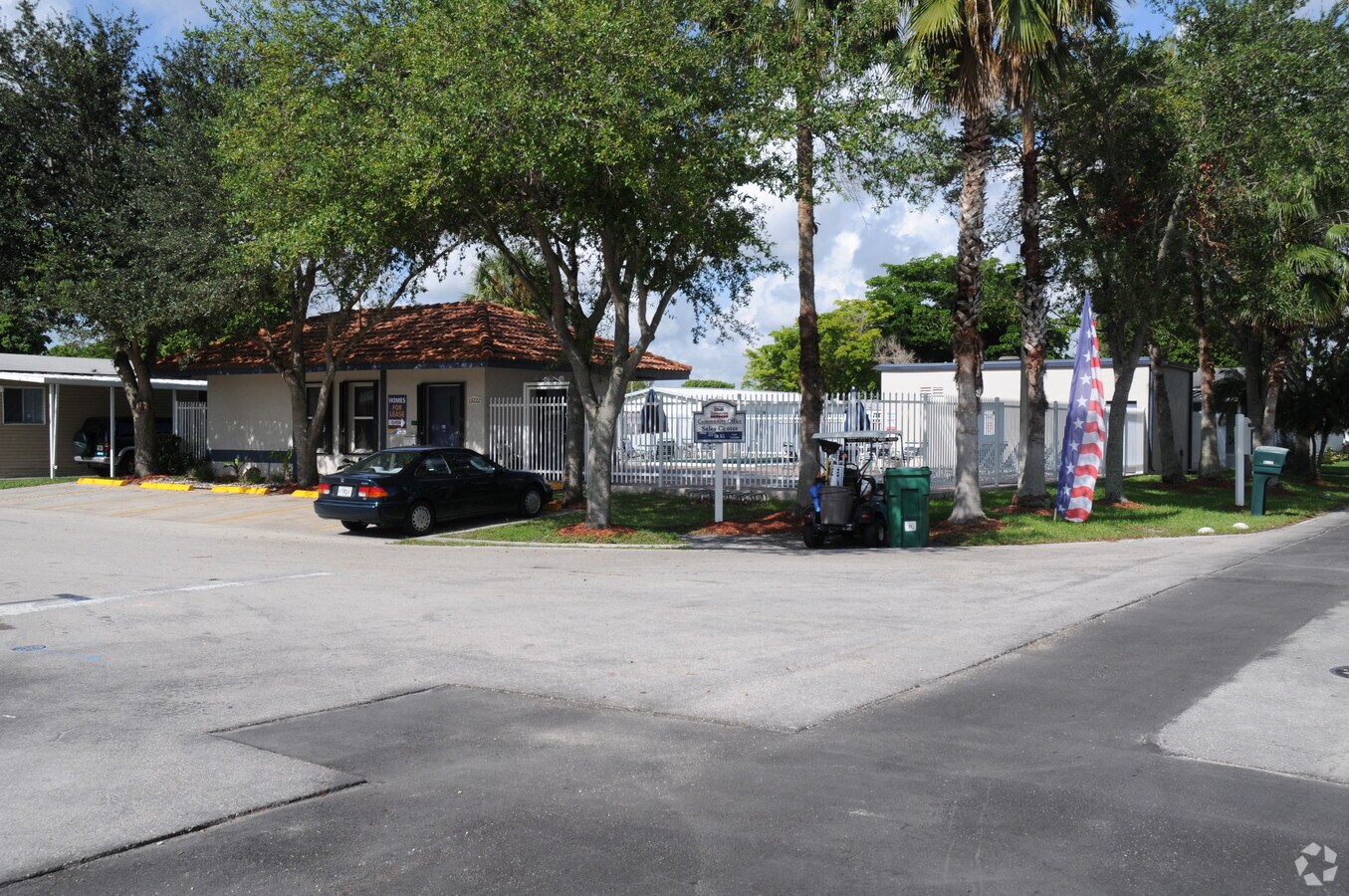 Photo - Cheron Village
