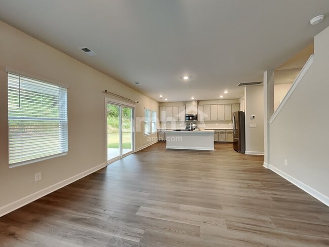 Photo - 223 Maxwell Dr