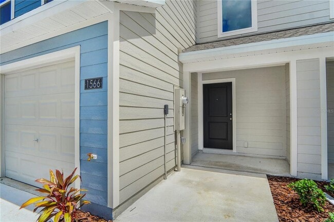 1566 Plank Pl