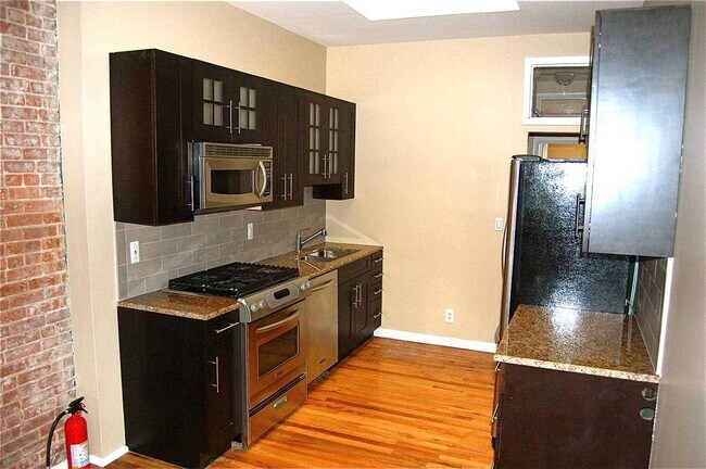 Photo - 816 Willow Ave Unit 5L/4L