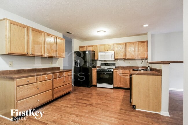 Photo - 41 Knoll Ln