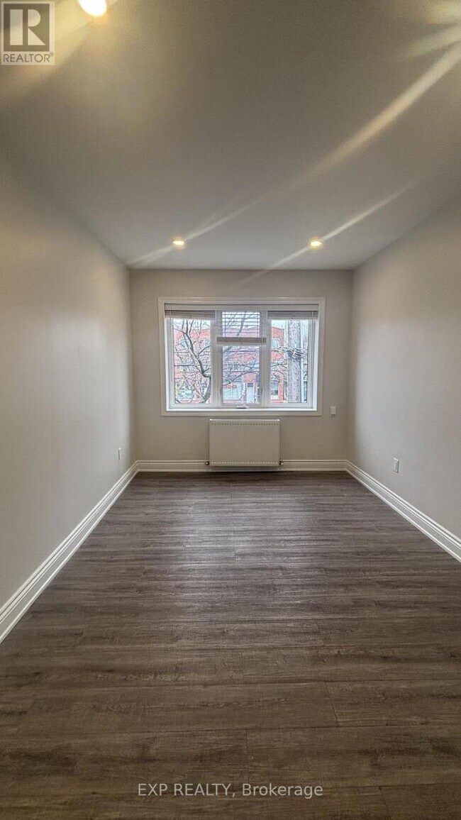 Photo - 3289 Lake Shore Blvd W Unité 1