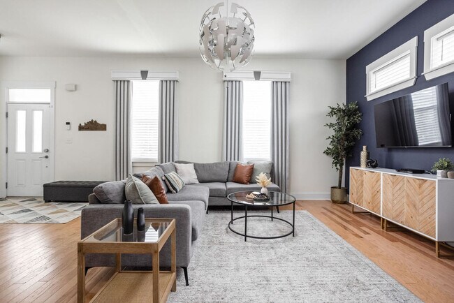 Photo - 1616 Pleasant St Unit ID1303778P