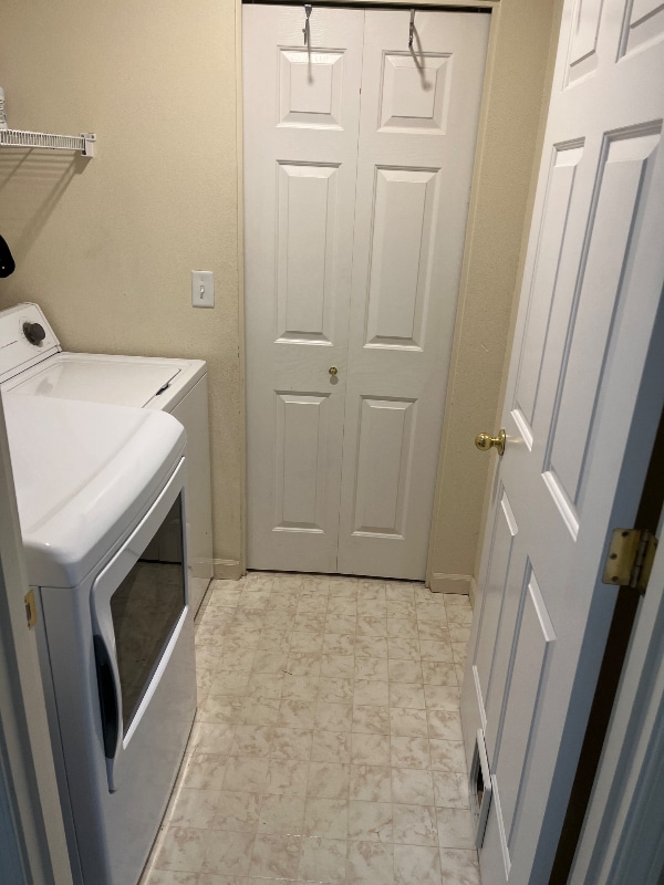 Photo - 2030 Brookhurst St