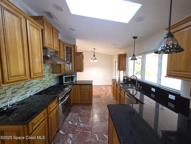 Photo - 190 Sea Crest Dr